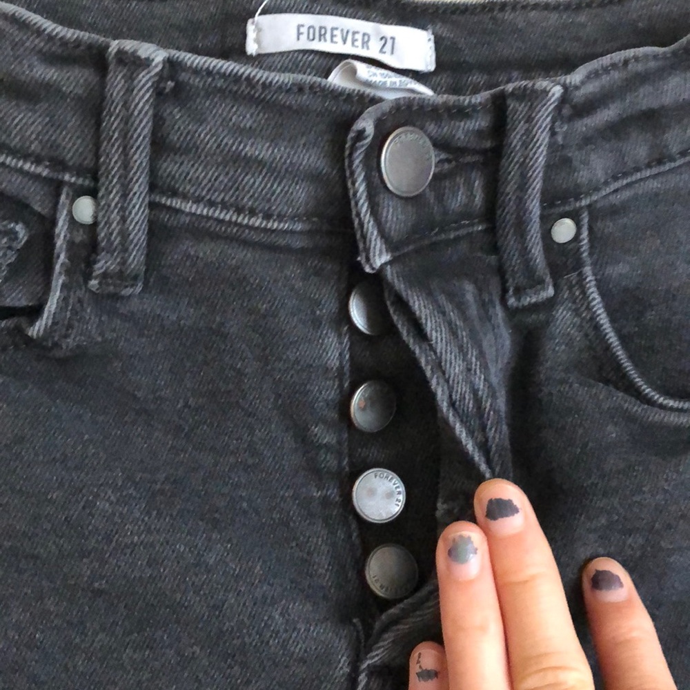 4/$20 High Rise Ripped Skinny Jeans - Picture 6 of 7